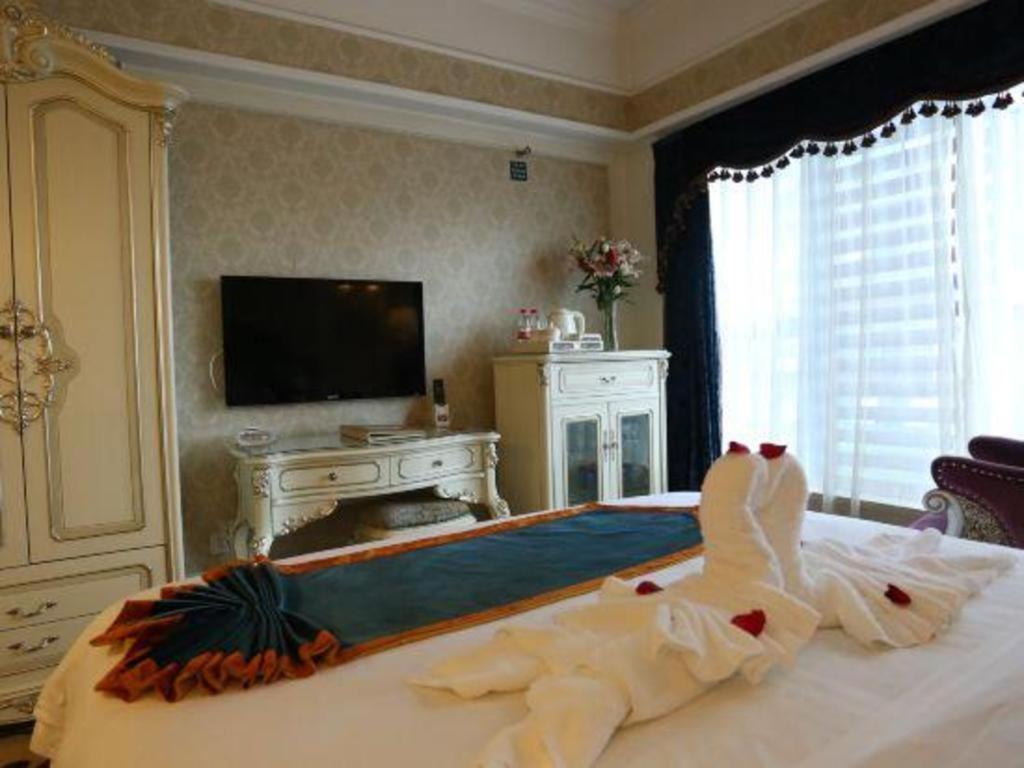 Chengdu French Theme Gold Palace מראה חיצוני תמונה