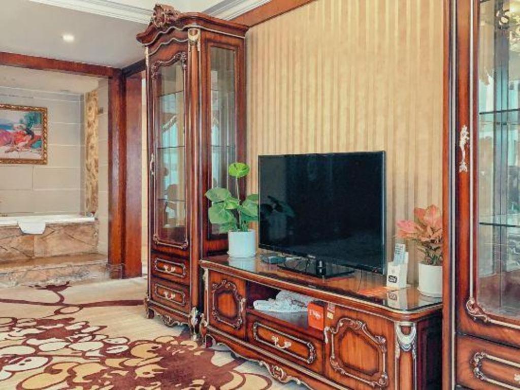Chengdu French Theme Gold Palace מראה חיצוני תמונה