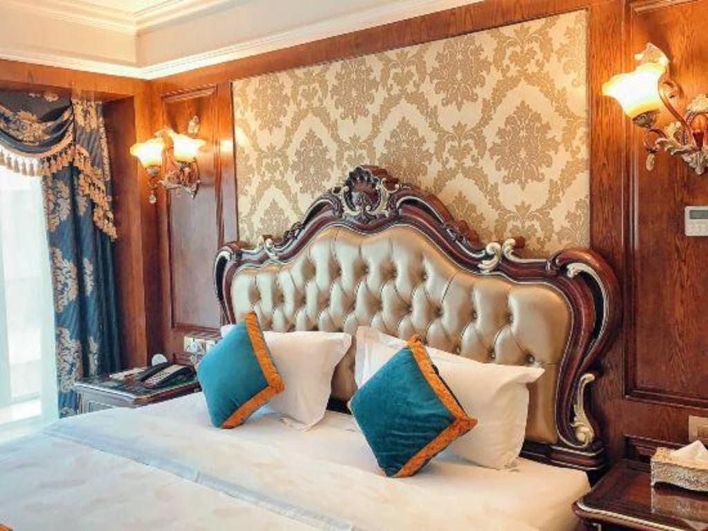 Chengdu French Theme Gold Palace מראה חיצוני תמונה