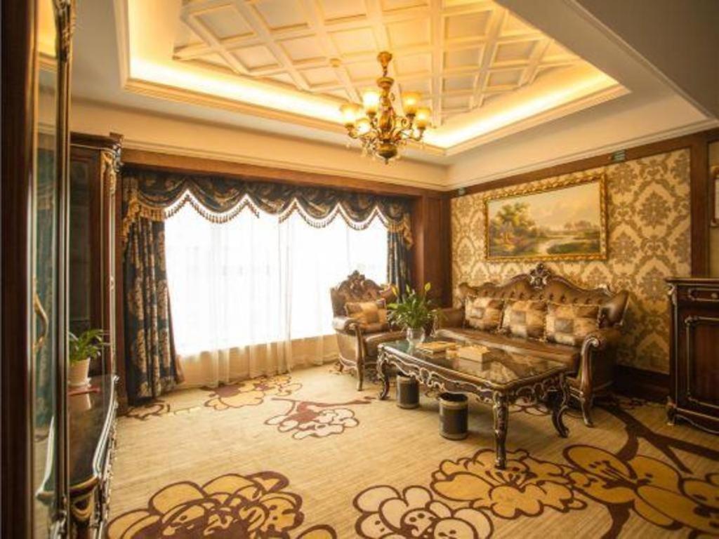 Chengdu French Theme Gold Palace מראה חיצוני תמונה