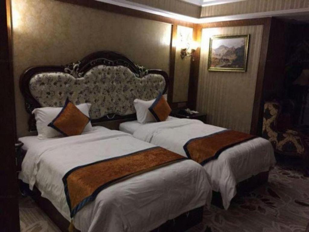 Chengdu French Theme Gold Palace מראה חיצוני תמונה