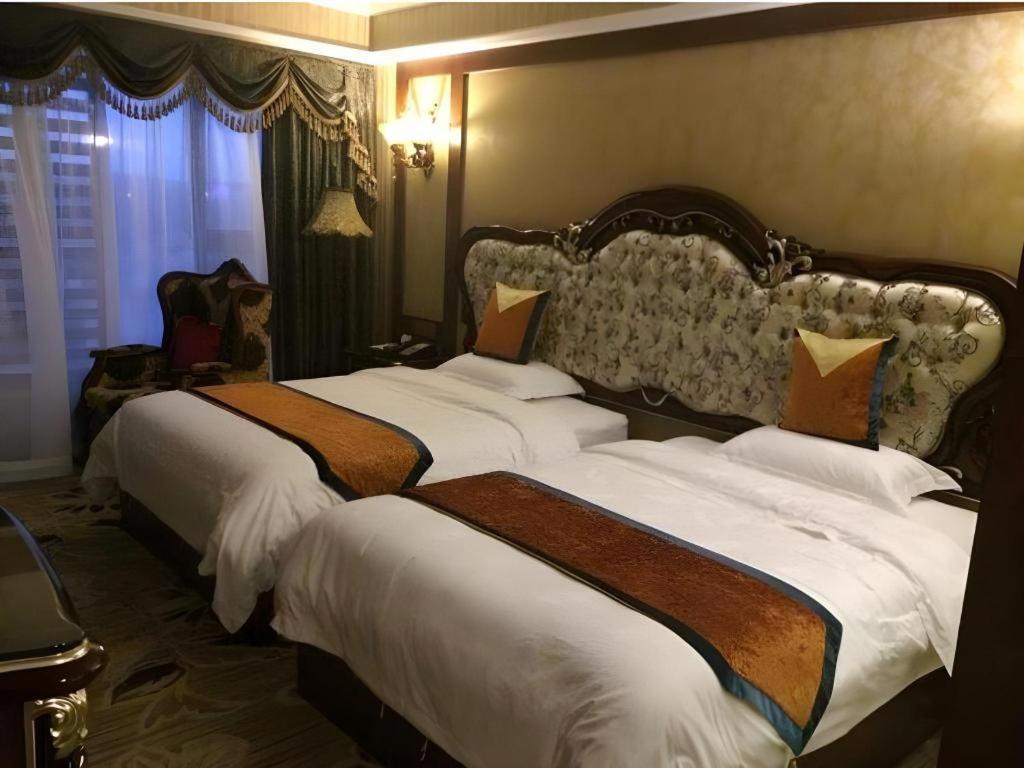 Chengdu French Theme Gold Palace מראה חיצוני תמונה