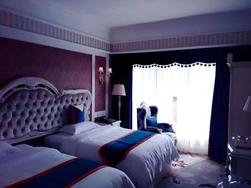 Chengdu French Theme Gold Palace מראה חיצוני תמונה