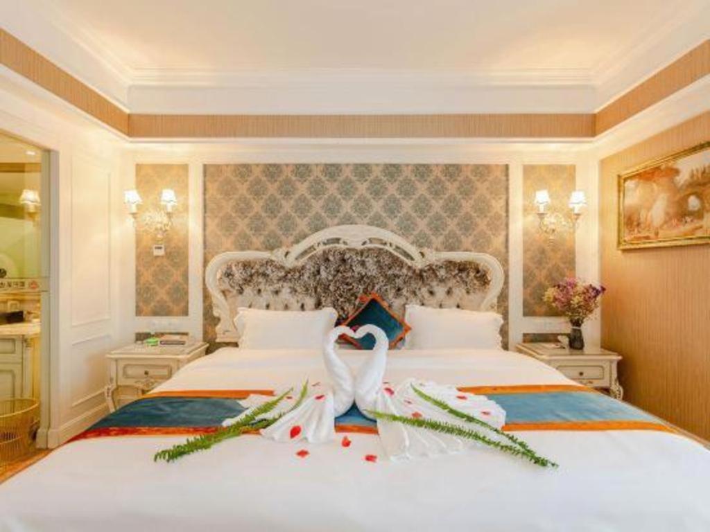 Chengdu French Theme Gold Palace מראה חיצוני תמונה