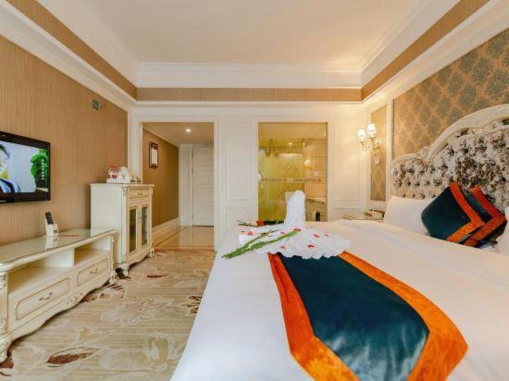 Chengdu French Theme Gold Palace מראה חיצוני תמונה