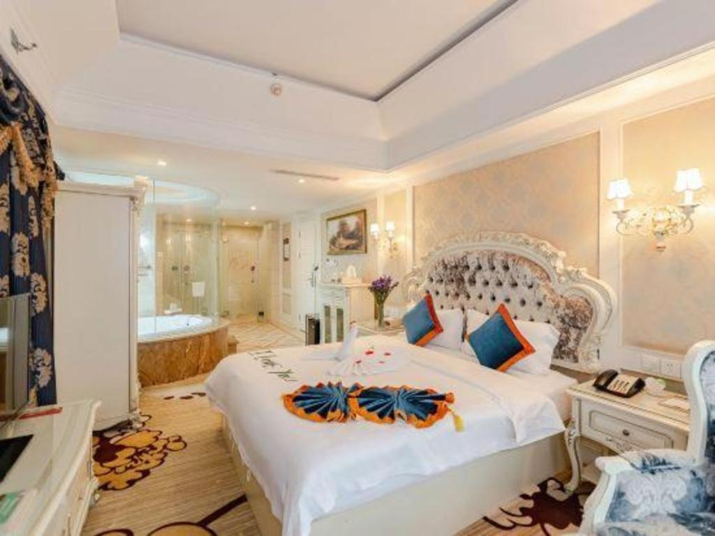 Chengdu French Theme Gold Palace מראה חיצוני תמונה