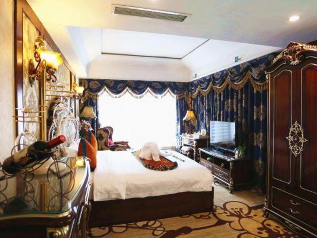 Chengdu French Theme Gold Palace מראה חיצוני תמונה