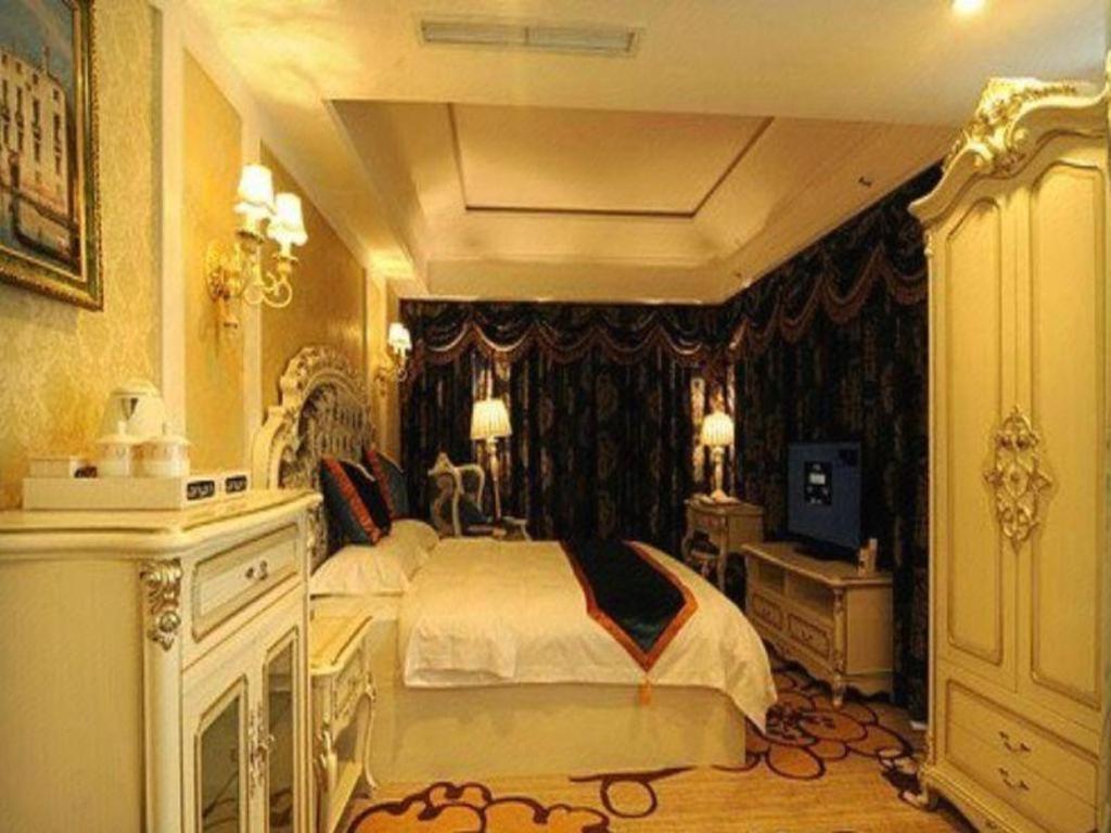 Chengdu French Theme Gold Palace מראה חיצוני תמונה