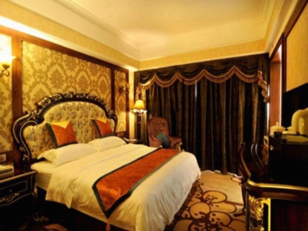 Chengdu French Theme Gold Palace מראה חיצוני תמונה