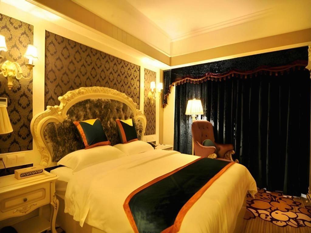 Chengdu French Theme Gold Palace מראה חיצוני תמונה