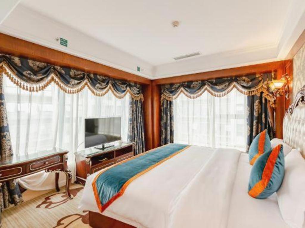 Chengdu French Theme Gold Palace מראה חיצוני תמונה